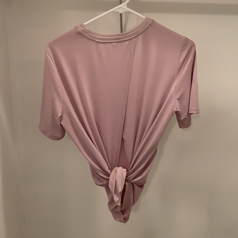 Fabletics open back tee - Picture 4 of 4